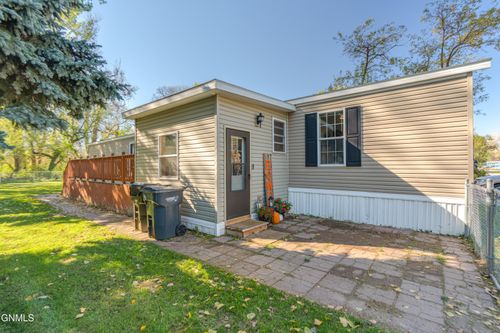 616 Dover Dr, Bismarck, ND, 58504-7314 | Card Image