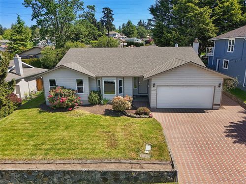 4287 Panorama Pl, Saanich, BC, V8X5A9 | Card Image