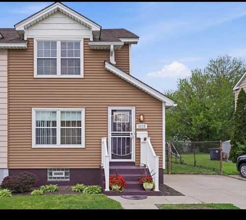 4115 Butternut St, East Chicago, IN, 46312-2913 | Card Image