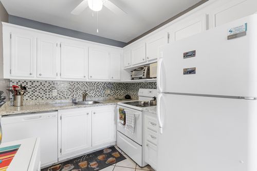 159 Newport J, Deerfield Beach, FL, 33442-2634 | Card Image