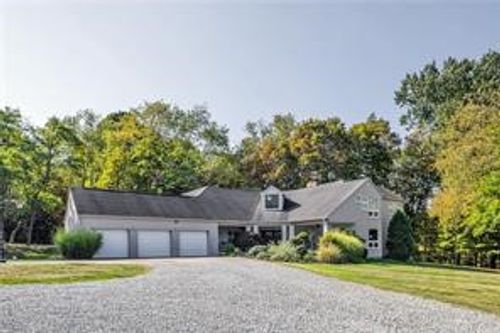 369 Maple Ln, Canonsburg, PA, 15317-2651 | Card Image