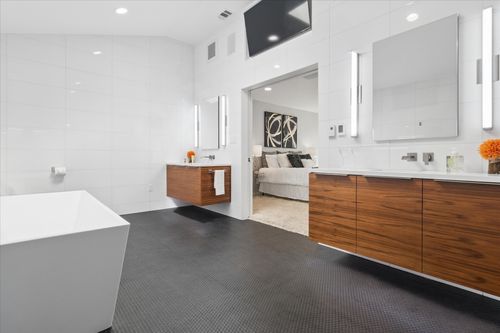 16831 Thomas Chapel Dr, Dallas, TX, 75248-1534 | Card Image