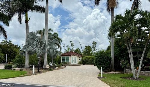 4826 Southern Breeze Dr, NAPLES, FL, 34114-9465 | Card Image