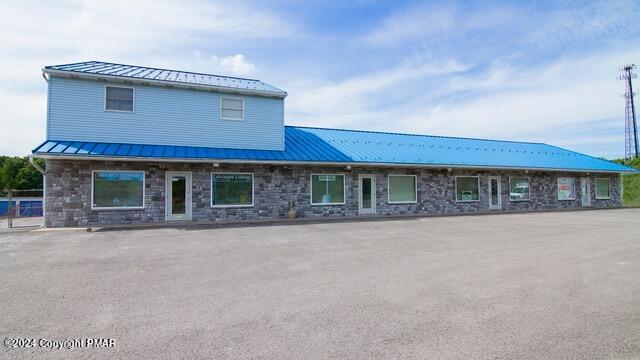 5393 Development Park Dr, Pocono Summit, PA