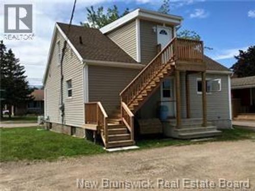 137 West Lane, Moncton, NB, E1C6V1 | Card Image