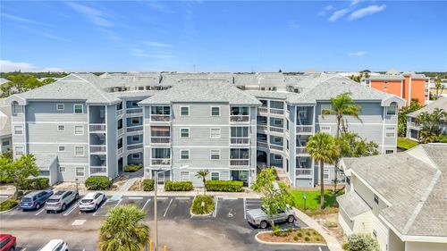 13302-6810 Stones Throw Cir N, SAINT PETERSBURG, FL, 33710-8714 | Card Image