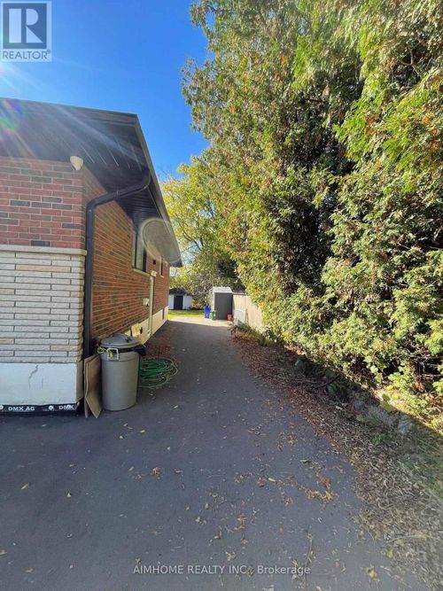 basement-1162 Nelson Street, Oshawa (Farewell), ON, L1H5P2 | Card Image