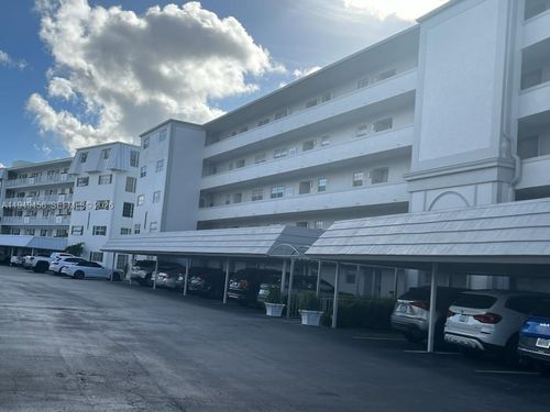 apt-303-250 John F Kennedy Dr, Atlantis, FL, 33462-6605 | Card Image