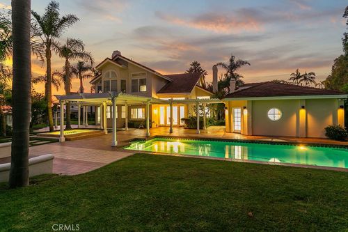19 Harbor Pointe Dr, Corona del Mar, CA, 92625-1333 | Card Image