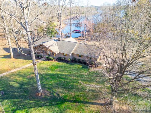 8194 Mallard Rd, Denver, NC, 28037-8633 | Card Image