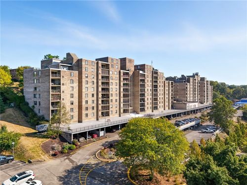 apt-801w-2160 Greentree Rd, Pittsburgh, PA, 15220-1441 | Card Image