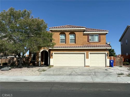15899 Yosemite St, Victorville, CA, 92394-6741 | Card Image
