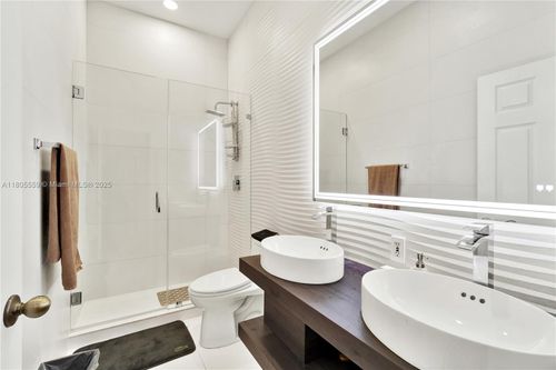 9029 Sw 214th St, Cutler Bay, FL, 33189-3784 | Card Image