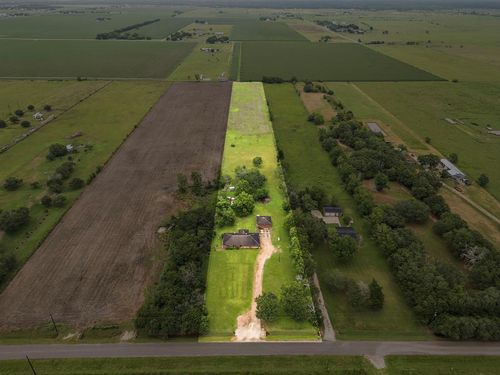 8614 Roper Rd, Wallis, TX, 77485-1162 | Card Image