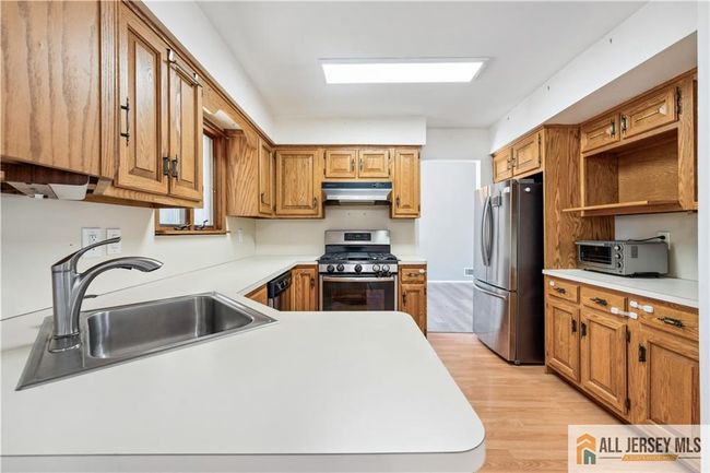 4 Barkley Ct, House other with 4 bedrooms, 3 bathrooms and null parking in MONMOUTH JUNCTION NJ | Image 10