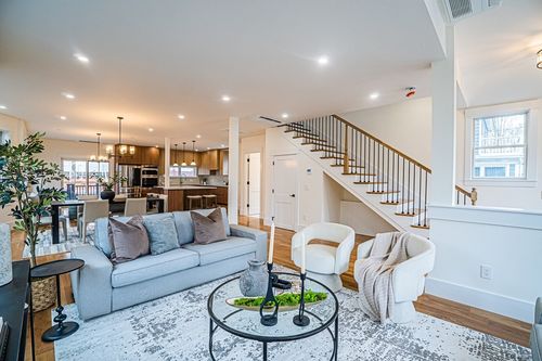 34 Rosecliff St, Boston, MA, 02131-3541 | Card Image