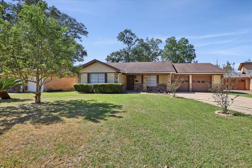 6070 Suzanne Ct, Beaumont, TX, 77706-6135 | Card Image