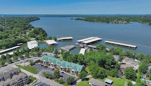 2119 Lakeshore Dr, Old Hickory, TN, 37138-2552 | Card Image