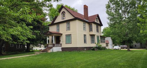 2753 Maple Ave, Slayton, MN, 56172-1325 | Card Image