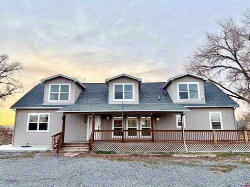 11211 Creek View Ln, Eckert, CO, 81418-5222 | Card Image