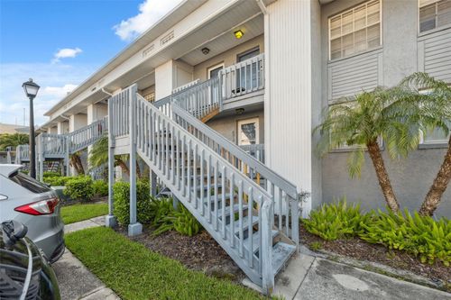 d210-4821 W Mcelroy Ave, TAMPA, FL, 33611-3203 | Card Image