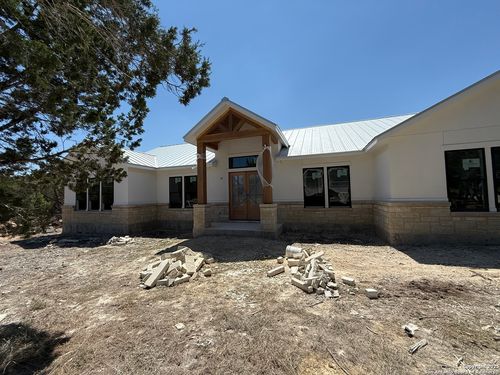 456 Rio Azul Dr, Pipe Creek, TX, 78063 | Card Image