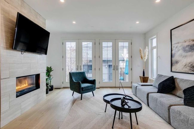 18 27 Avenue Sw, House other with 4 bedrooms, 4 bathrooms and 2 parking in Calgary AB | Image 13