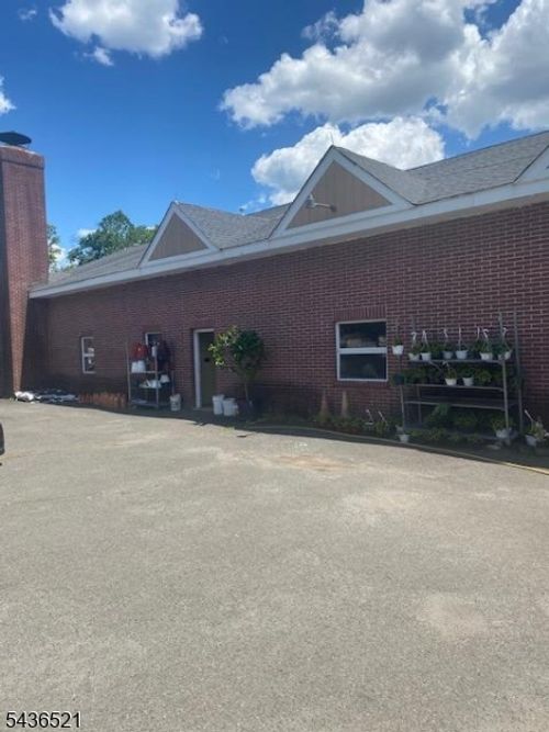 191 Greenbrook Rd, North Plainfield, NJ, 07060-3921 | Card Image
