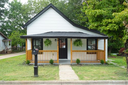 630 E Pine Avenue, Wake Forest, NC, 27587 | Card Image
