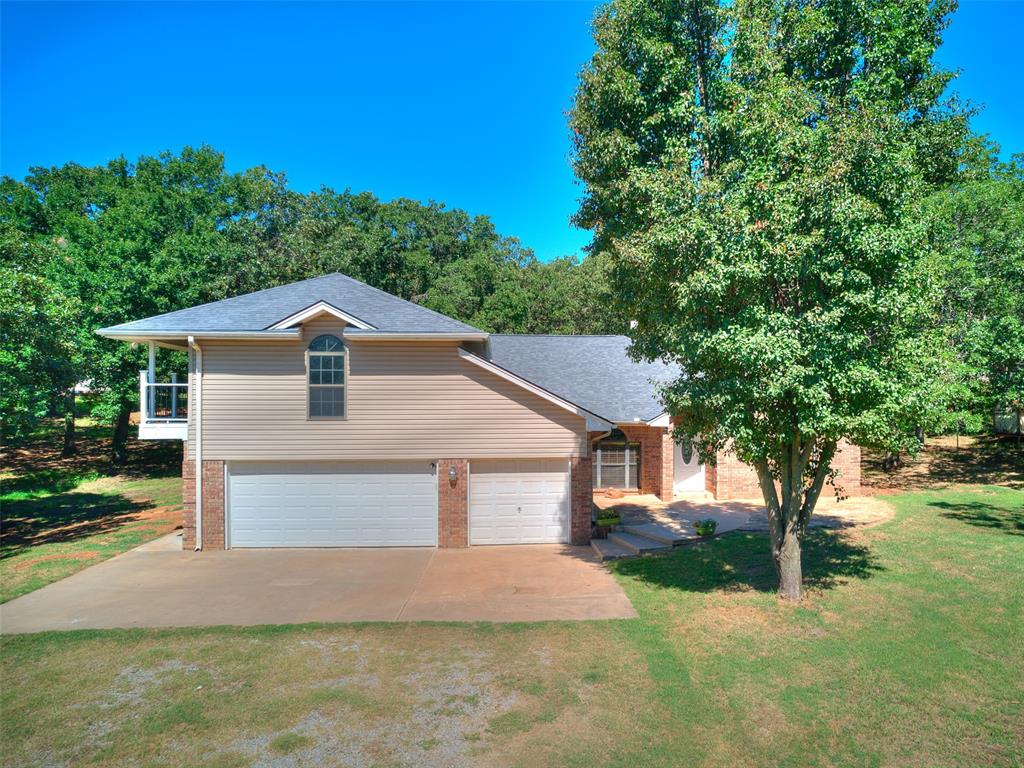 Tee Ave, Chandler, OK 74834