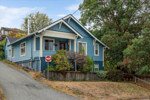 428 2nd Ave, Ladysmith, BC, V9G1B8 | Card Image