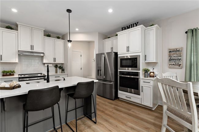 472 Sarjean Way, House other with 4 bedrooms, 3 bathrooms and 2 parking in Zelienople PA | Image 8