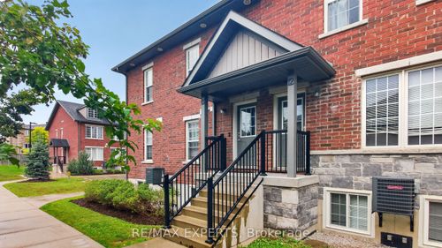 13-246 Penetanguishene Rd, Barrie, ON, L4M7C2 | Card Image