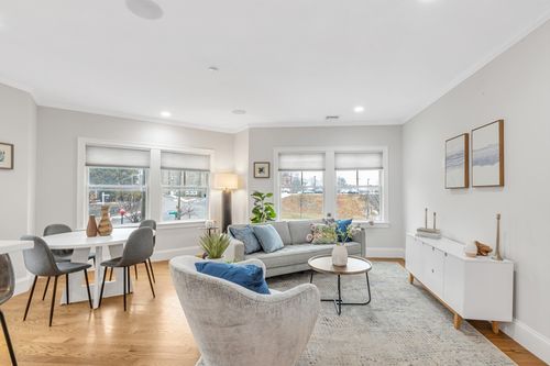 unit-4-18 Robert Street, Boston, MA, 02131 | Card Image