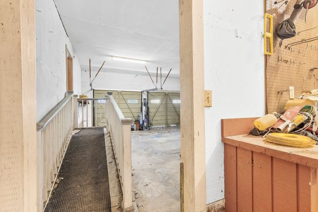 911 N Avenue C, House other with 3 bedrooms, 2 bathrooms and null parking in Elgin TX | Image 39