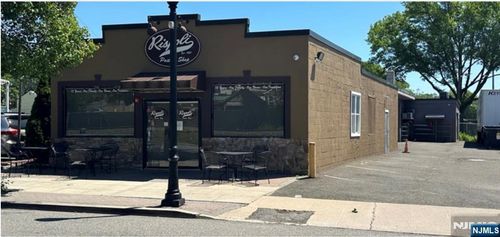 23 Emerson Plz E, Emerson, NJ, 07630-1823 | Card Image