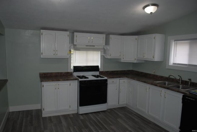 501 N 2 Nd St, House other with 4 bedrooms, 1 bathrooms and null parking in Elkhart IN | Image 13
