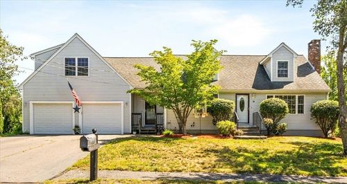 30 Thomas Ave, Attleboro, MA, 02703-6823 | Card Image