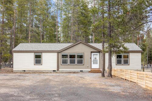 51974 Wickiup Ave, La Pine, OR, 97739-9255 | Card Image