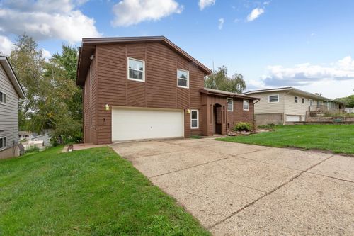 610 West St, Jackson, MN, 56143-1223 | Card Image