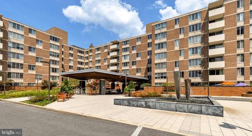 1019-2939 Van Ness St Nw, WASHINGTON, DC, 20008-4615 | Card Image