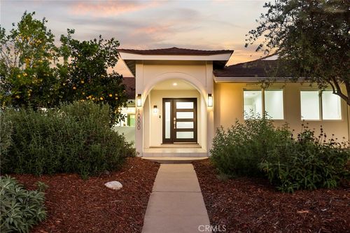 10000 Amestoy Ave, Northridge, CA, 91325 | Card Image