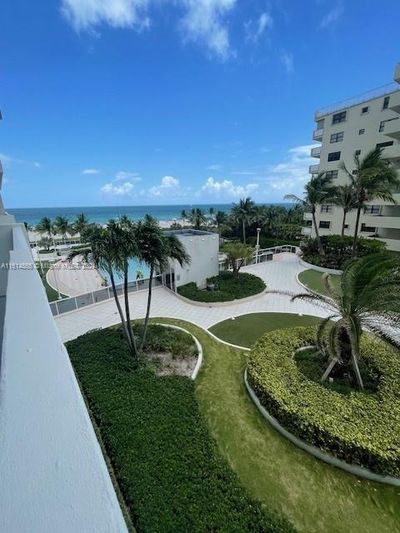 536 - 100 Lincoln Rd, Condo with 0 bedrooms, 1 bathrooms and null parking in Miami Beach FL | Image 2