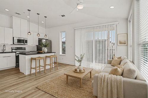 301-2217 N Fitzhugh Ave, Dallas, TX, 75204-4077 | Card Image