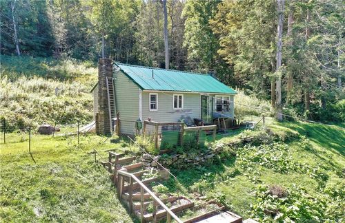 277 Sharon Goshen Tpke, West Cornwall, CT, 06796-1506 | Card Image