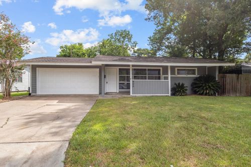 900 Carolina, Bridge City, TX, 77611 | Card Image