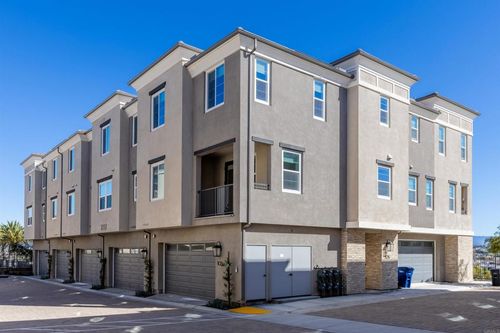 unit-105-1227 Sunrise Vw, San Marcos, CA, 92078-1282 | Card Image