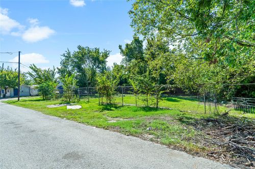 4412 Hare St, Houston, TX, 77020-7137 | Card Image