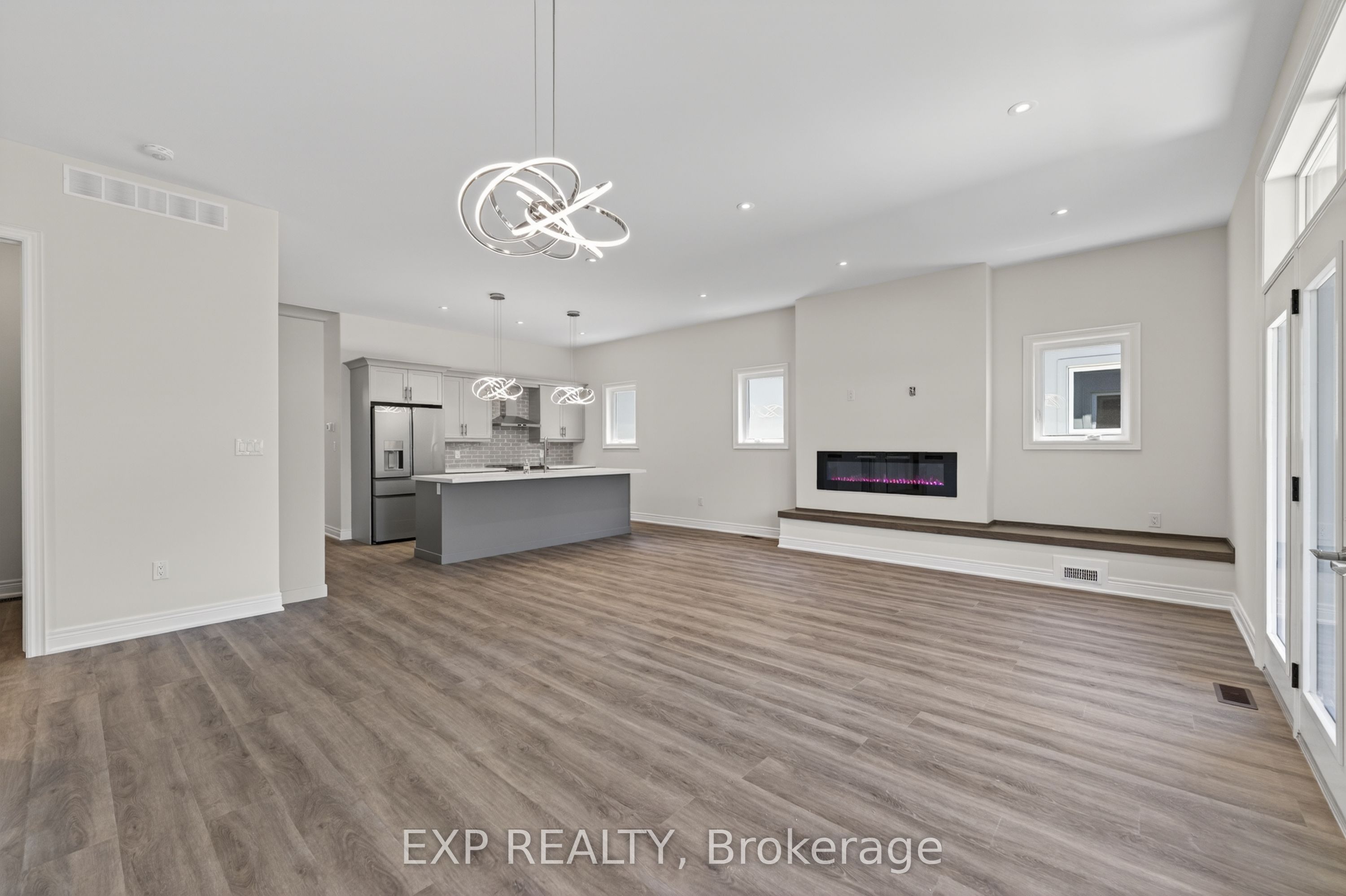 Residential in Fort Erie 4