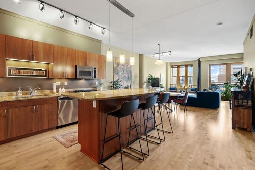 unit-611-401 N 2nd St, Minneapolis, MN, 55401-1593 | Card Image